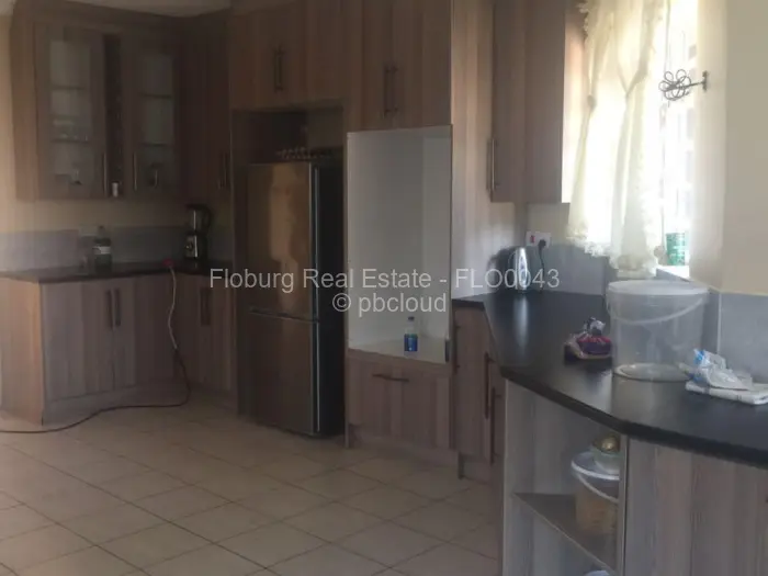 3 Bedroom House to Rent in Monavale