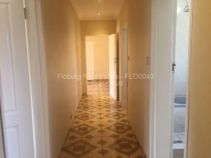 3 Bedroom House to Rent in Monavale