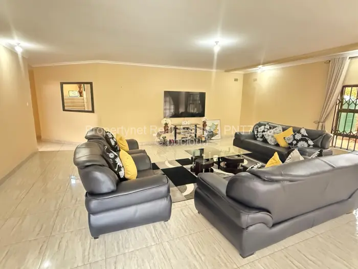 6 Bedroom House for Sale in Gletwin Park, Harare