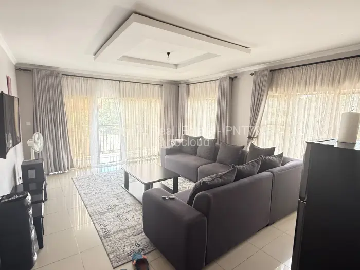 6 Bedroom House for Sale in Gletwin Park, Harare