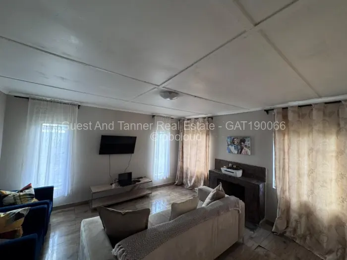 6 Bedroom House for Sale in Waterfalls, Harare