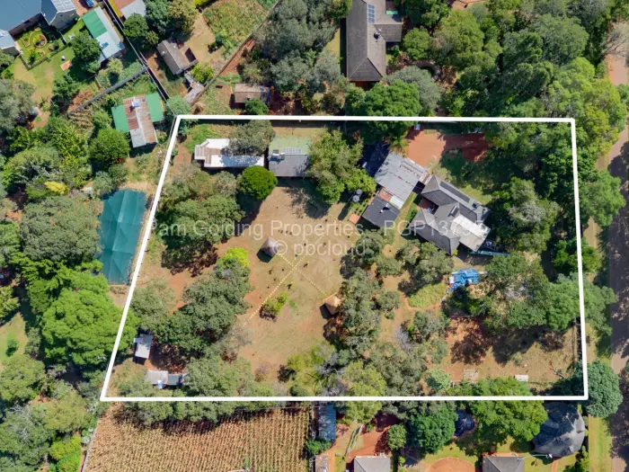 10 Bedroom House for Sale in Greendale North, Harare