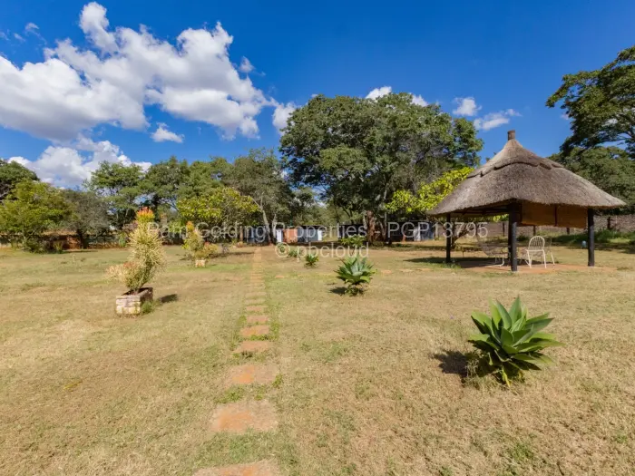 10 Bedroom House for Sale in Greendale North, Harare