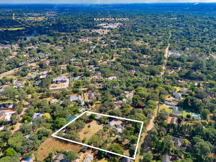 10 Bedroom House for Sale in Greendale North, Harare