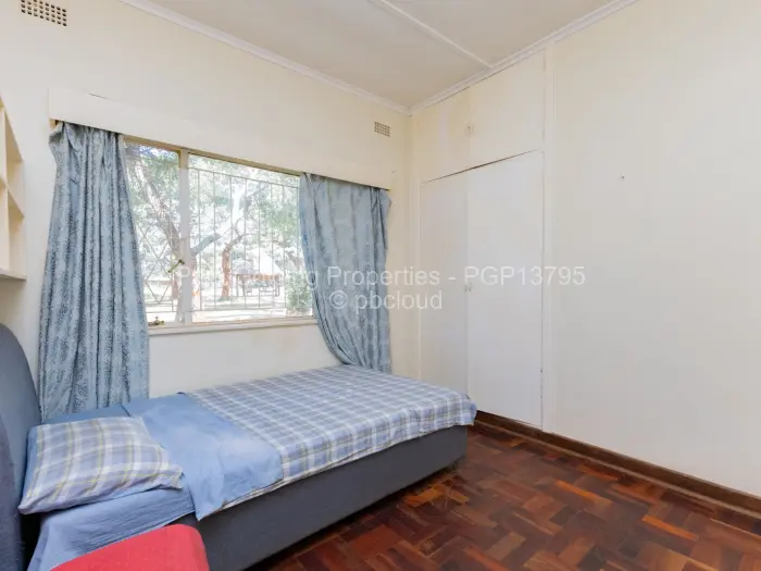 10 Bedroom House for Sale in Greendale North, Harare