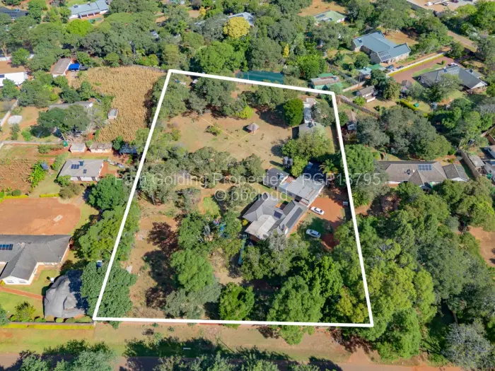 10 Bedroom House for Sale in Greendale North, Harare