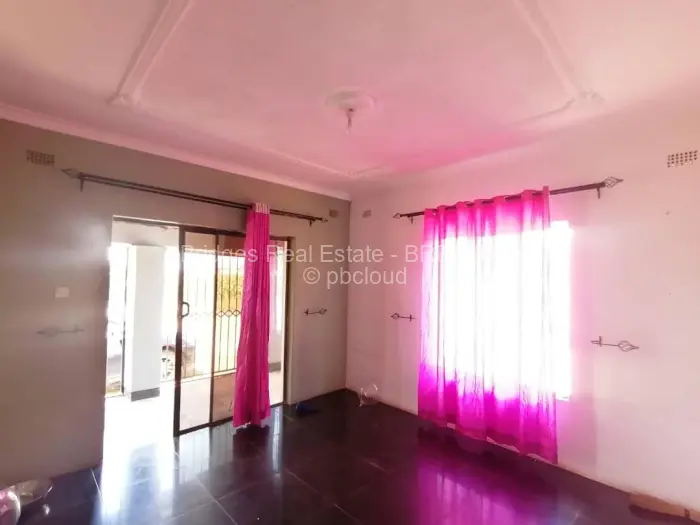 Residential Stand for Sale in Whitecliff, Harare