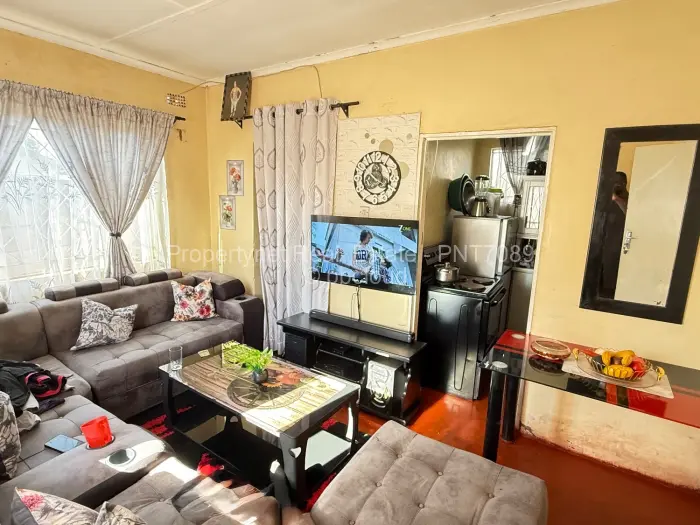 4 Bedroom House for Sale in Kuwadzana, Harare