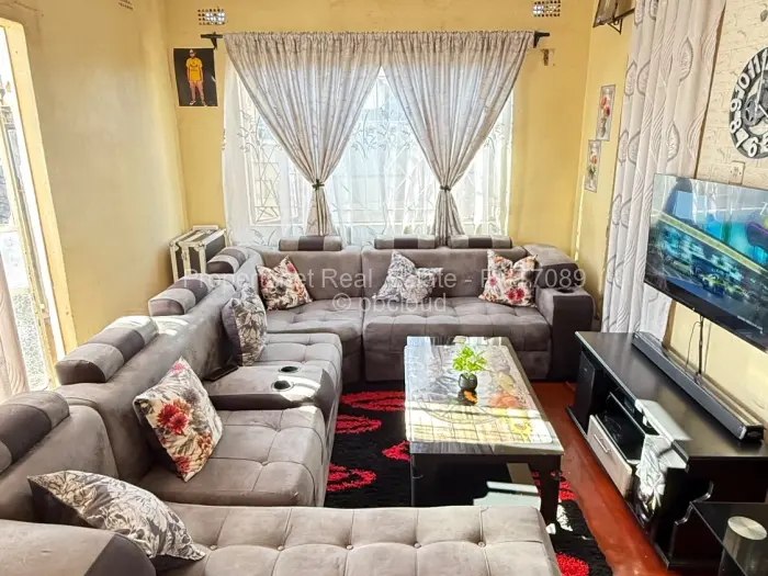 4 Bedroom House for Sale in Kuwadzana, Harare