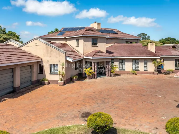 5 Bedroom House for Sale in Greendale, Harare