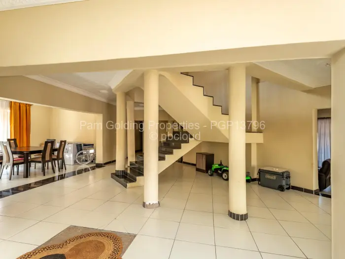 5 Bedroom House for Sale in Greendale, Harare