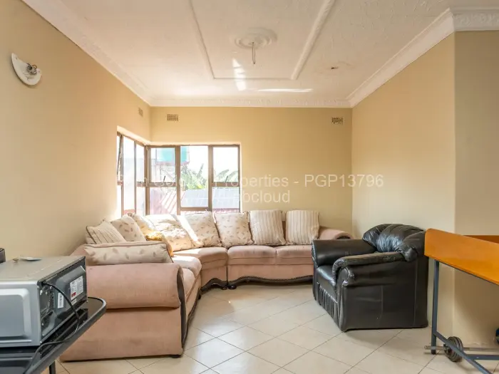 5 Bedroom House for Sale in Greendale, Harare