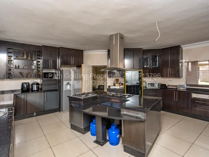 5 Bedroom House for Sale in Greendale, Harare