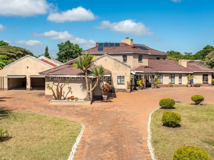 5 Bedroom House for Sale in Greendale, Harare