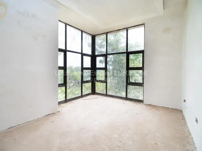 6 Bedroom House for Sale in Shawasha Hills, Harare