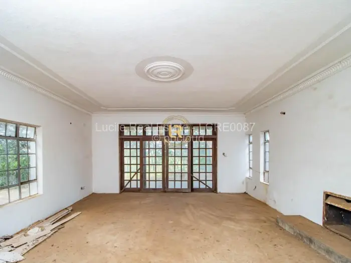 6 Bedroom House for Sale in Shawasha Hills, Harare