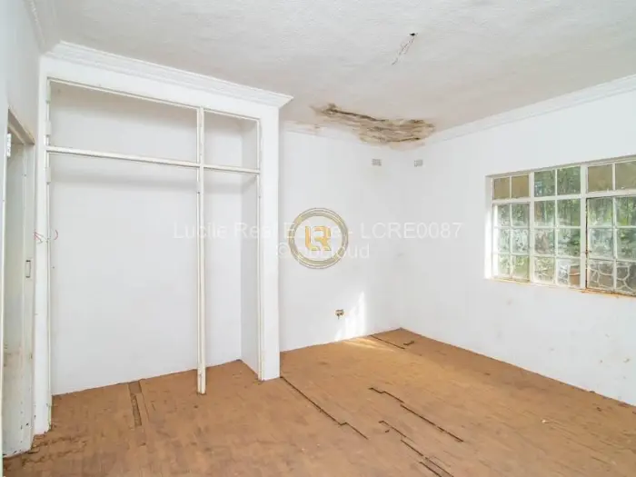 6 Bedroom House for Sale in Shawasha Hills, Harare