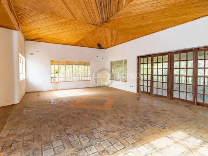 6 Bedroom House for Sale in Shawasha Hills, Harare