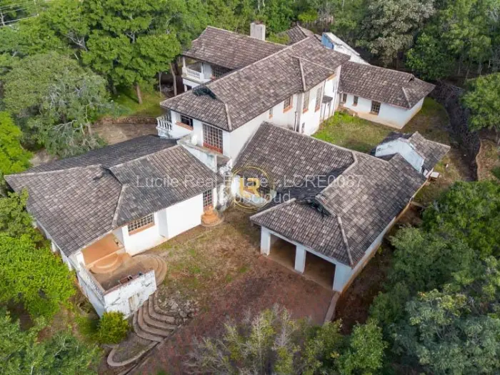 6 Bedroom House for Sale in Shawasha Hills, Harare