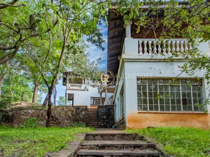 6 Bedroom House for Sale in Shawasha Hills, Harare