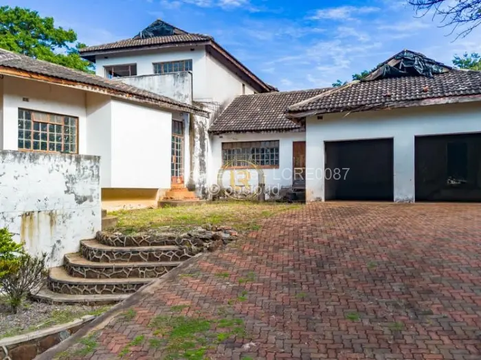 6 Bedroom House for Sale in Shawasha Hills, Harare