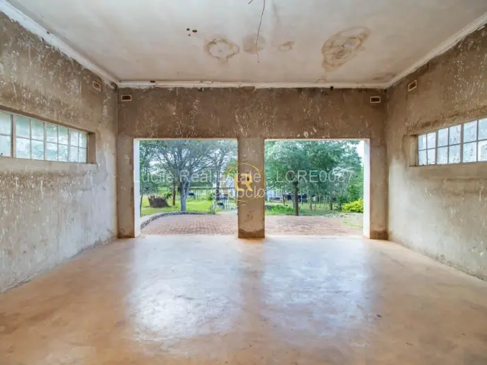 6 Bedroom House for Sale in Shawasha Hills, Harare