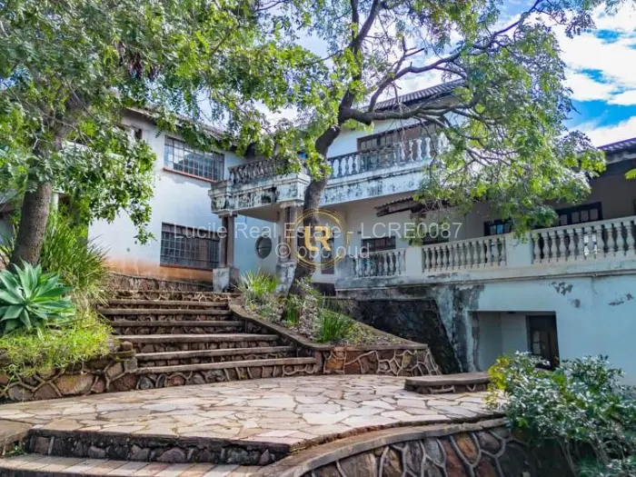 6 Bedroom House for Sale in Shawasha Hills, Harare