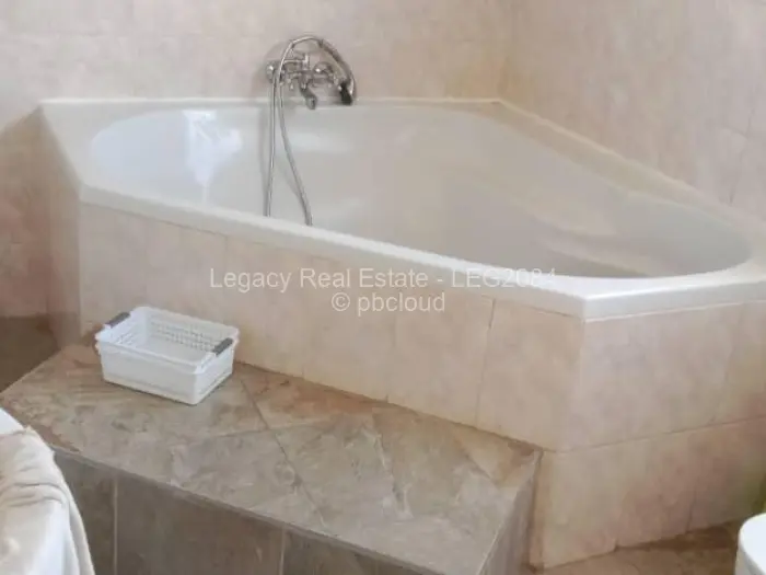 4 Bedroom House for Sale in Pomona, Harare