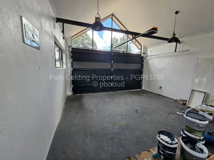 Townhouse/Cluster for Sale in Hillside Byo, Bulawayo