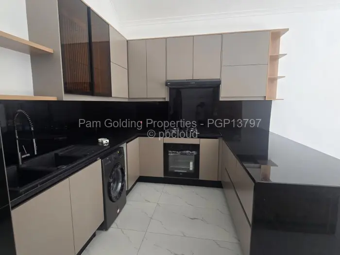 Townhouse/Cluster for Sale in Hillside Byo, Bulawayo