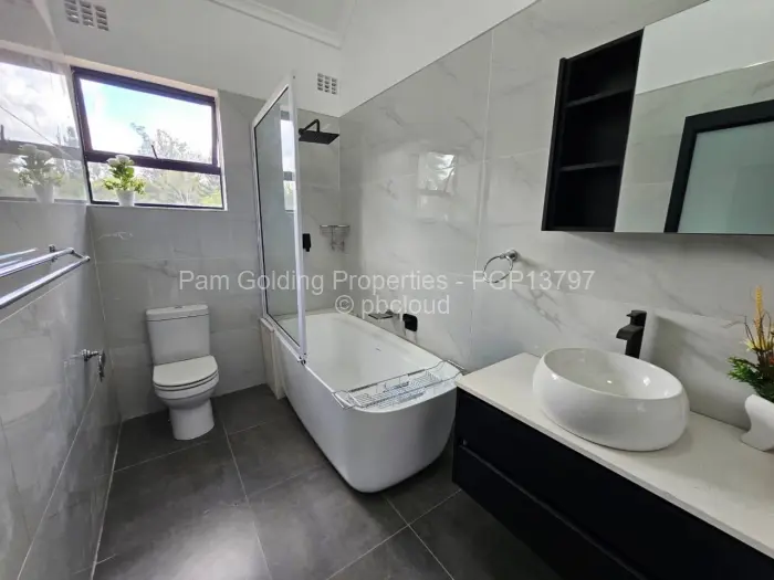 Townhouse/Cluster for Sale in Hillside Byo, Bulawayo