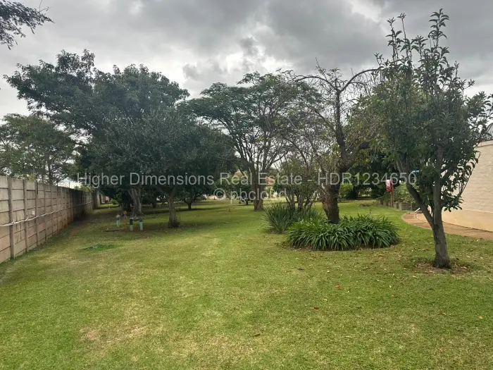 House to Rent in Dandaro, Harare