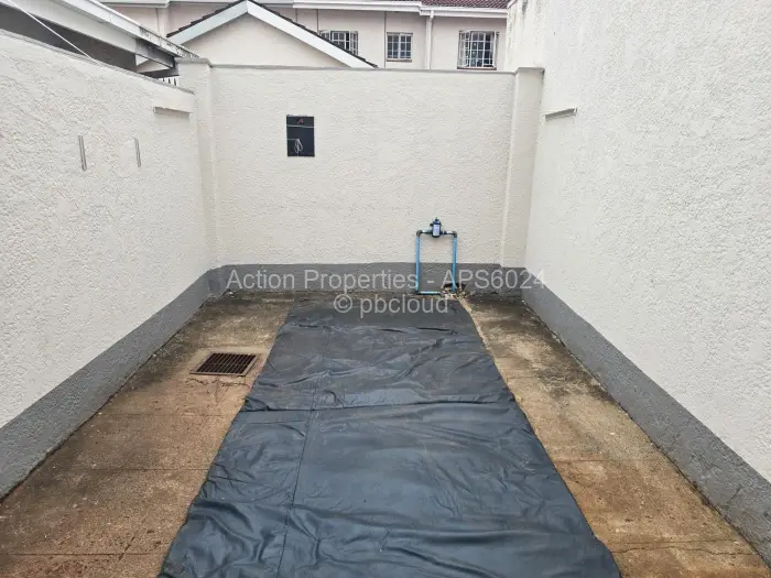 3 Bedroom Cottage/Garden Flat for Sale in Avenues, Harare