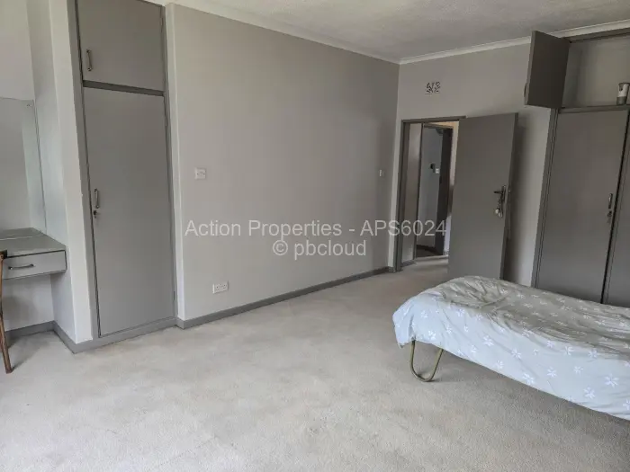 3 Bedroom Cottage/Garden Flat for Sale in Avenues, Harare