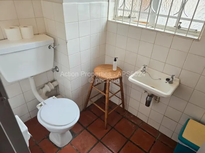 3 Bedroom Cottage/Garden Flat for Sale in Avenues, Harare