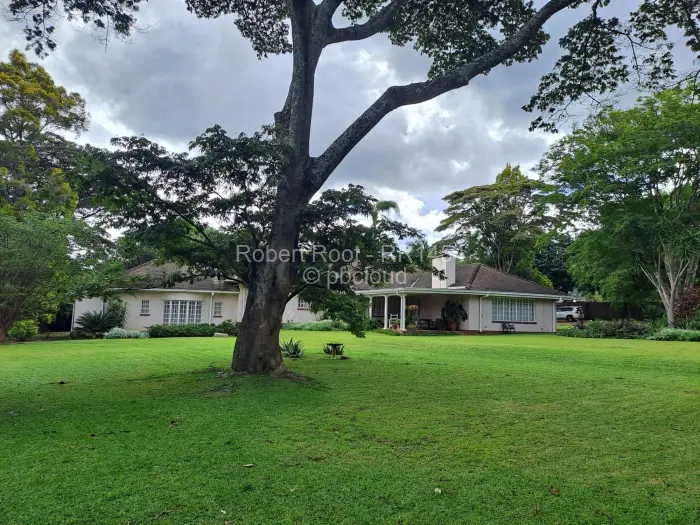 5 Bedroom House for Sale in Highlands, Harare