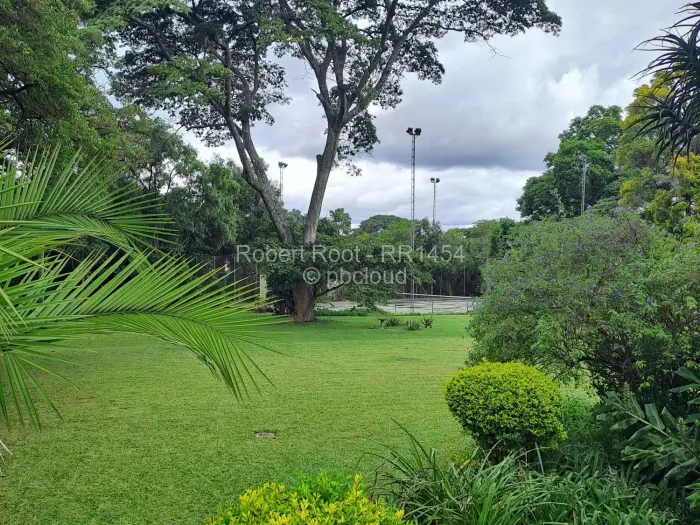 5 Bedroom House for Sale in Highlands, Harare
