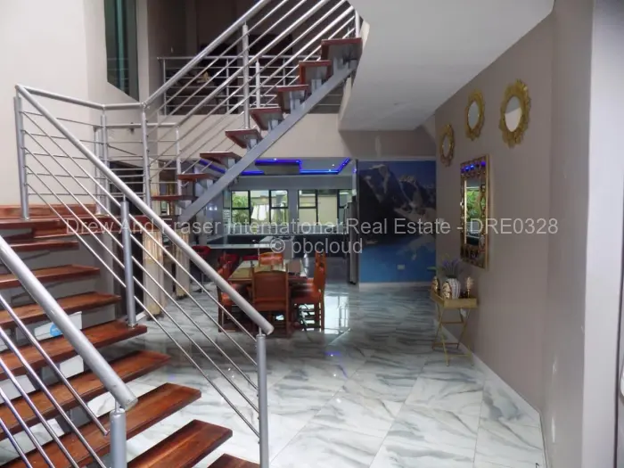 7 Bedroom House to Rent in Rolf Valley