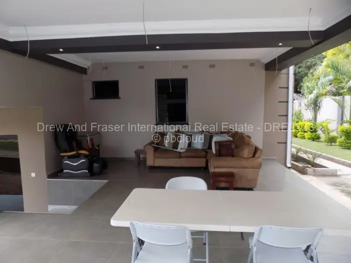 7 Bedroom House to Rent in Rolf Valley