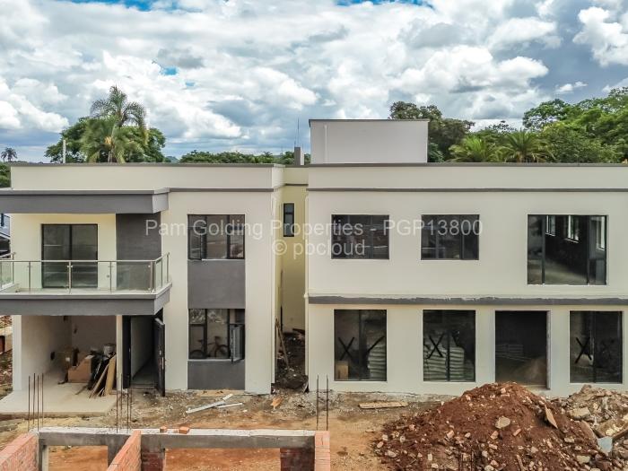 Townhouse/Cluster for Sale in Highlands, Harare