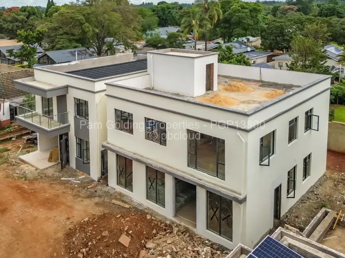 Townhouse/Cluster for Sale in Highlands, Harare