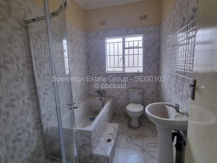 4 Bedroom House for Sale in Mainway Meadows, Harare