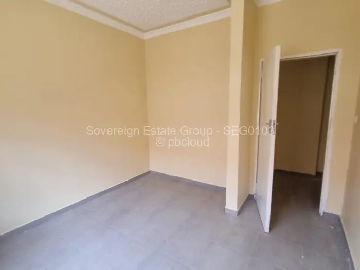 4 Bedroom House for Sale in Mainway Meadows, Harare