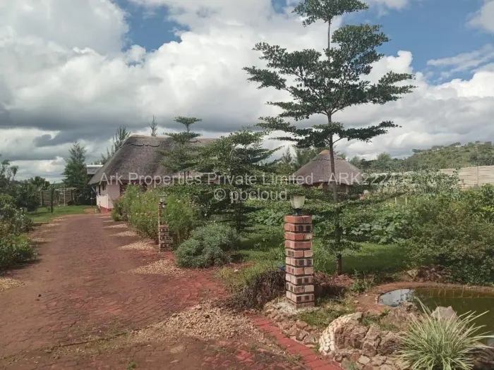 3 Bedroom House for Sale in Crowhill Views, Harare