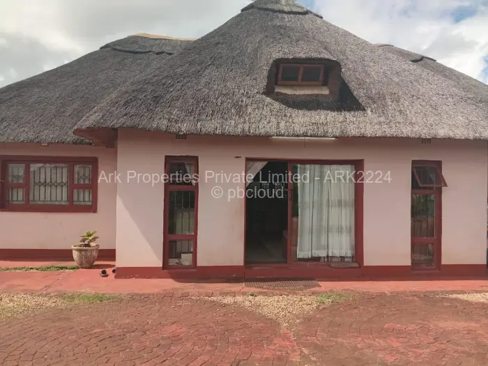 3 Bedroom House for Sale in Crowhill Views, Harare