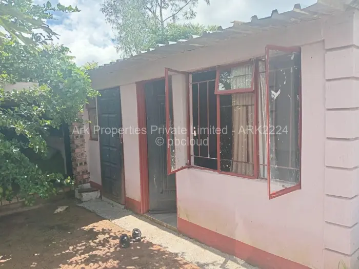 3 Bedroom House for Sale in Crowhill Views, Harare