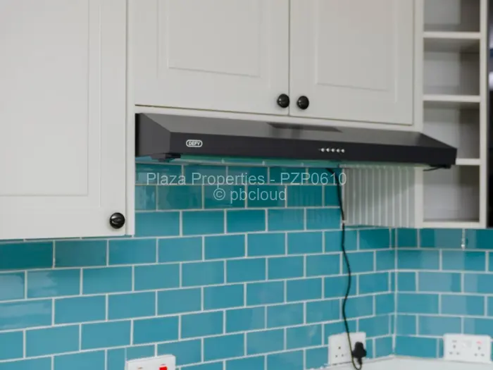 8 Bedroom House to Rent in Glen Lorne