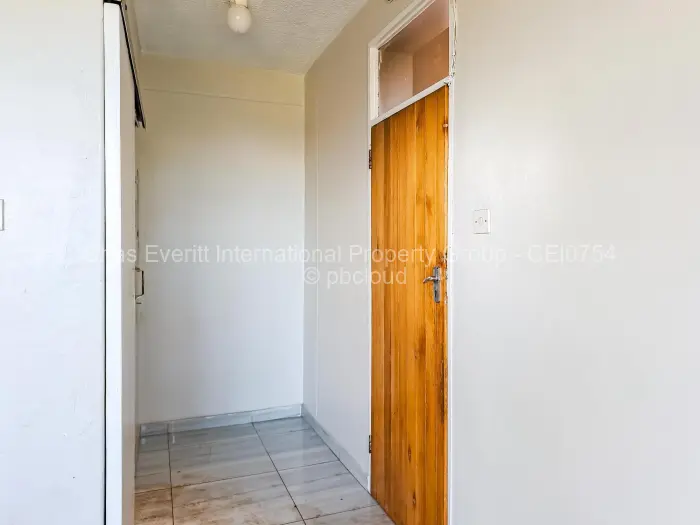 Flat/Apartment to Rent in Eastlea, Harare