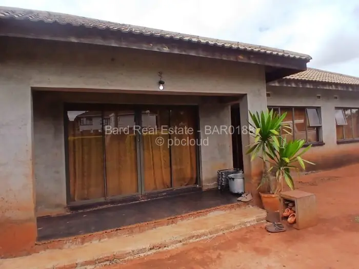 3 Bedroom Cottage/Garden Flat for Sale in Shawasha Hills, Harare