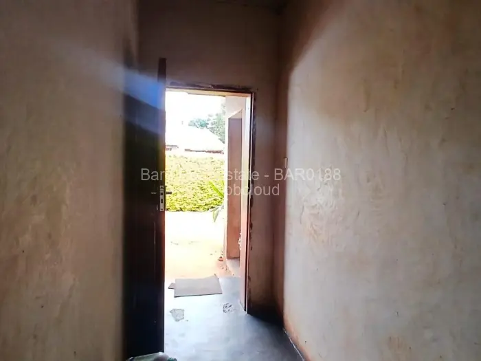 3 Bedroom Cottage/Garden Flat for Sale in Shawasha Hills, Harare